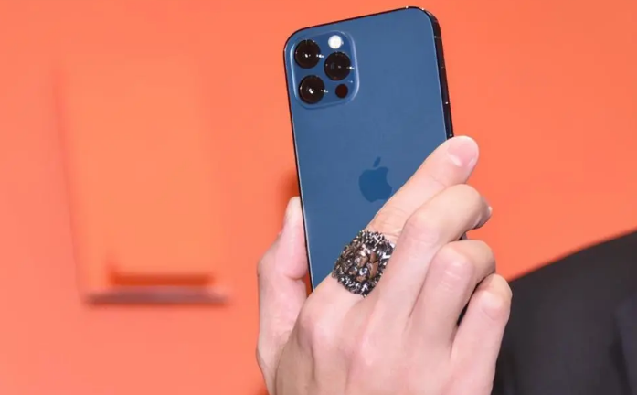 望江苹果手机维修分享iPhone12系列重启方法教程 